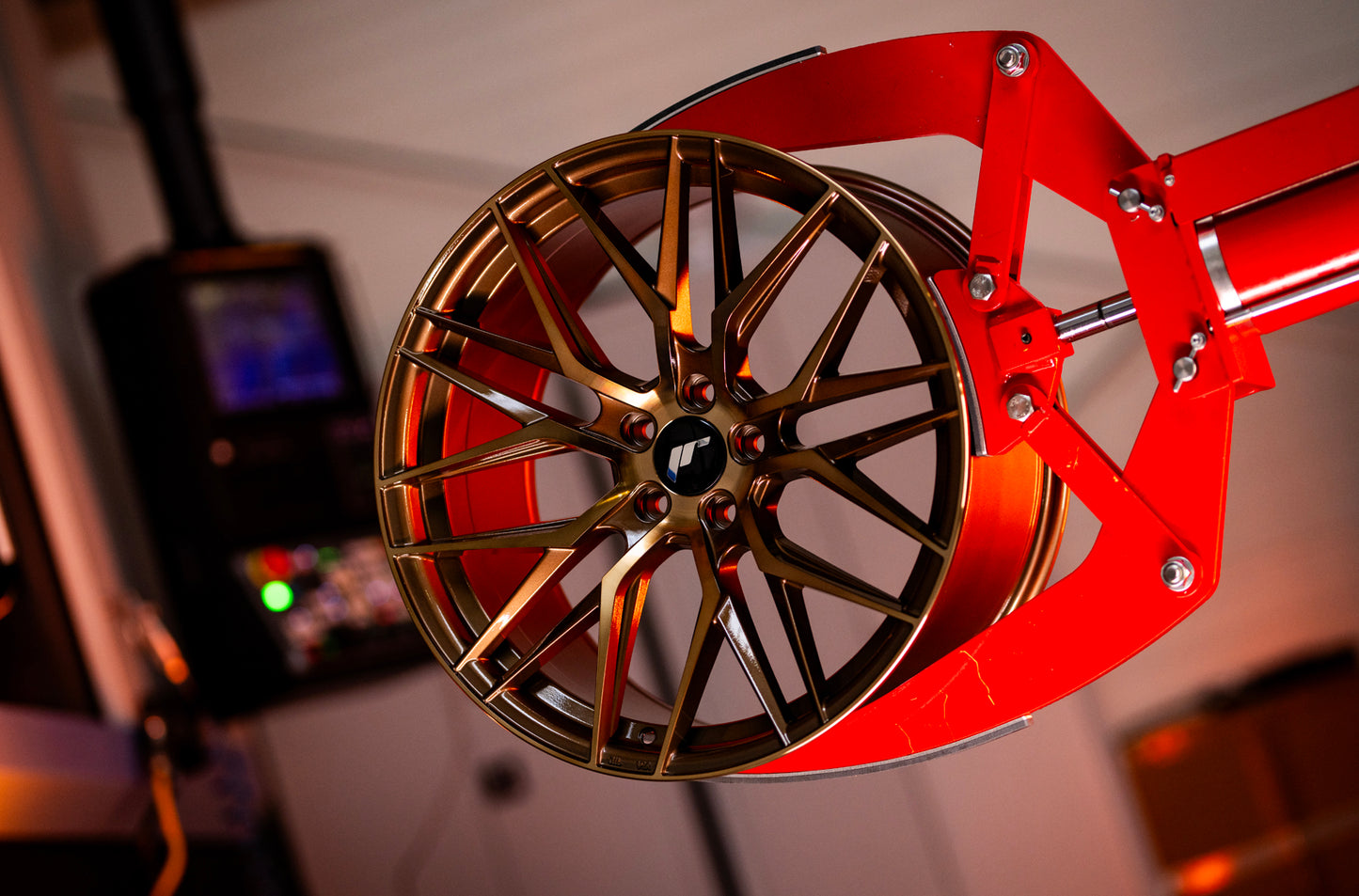 Japan Racing | JR28 | Platinum Bronze