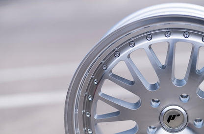 Japan Racing | JR10 | Silver Machined Face