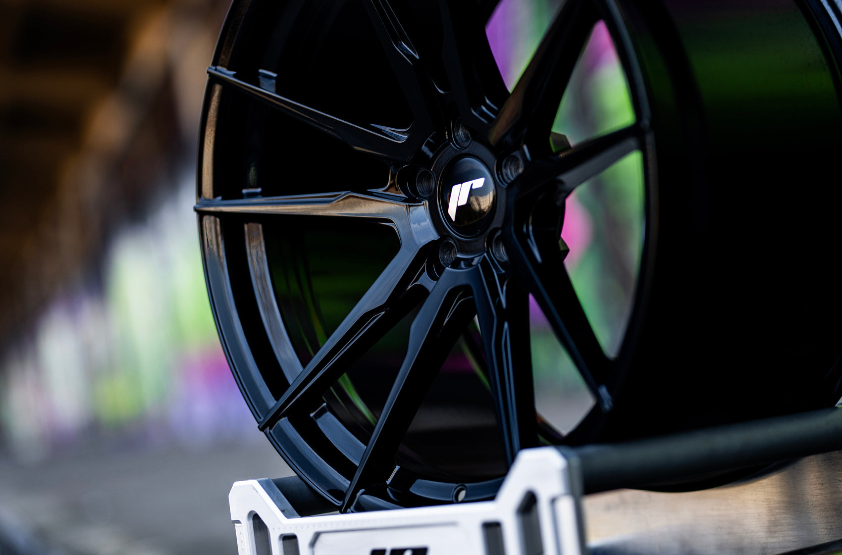 Japan Racing JR21 Glossy Black Felge | IR Wheels