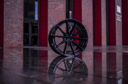 Japan Racing | JR37 | Glossy Black