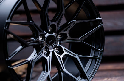 Japan Racing | JR46 | Glossy Black Machined Face