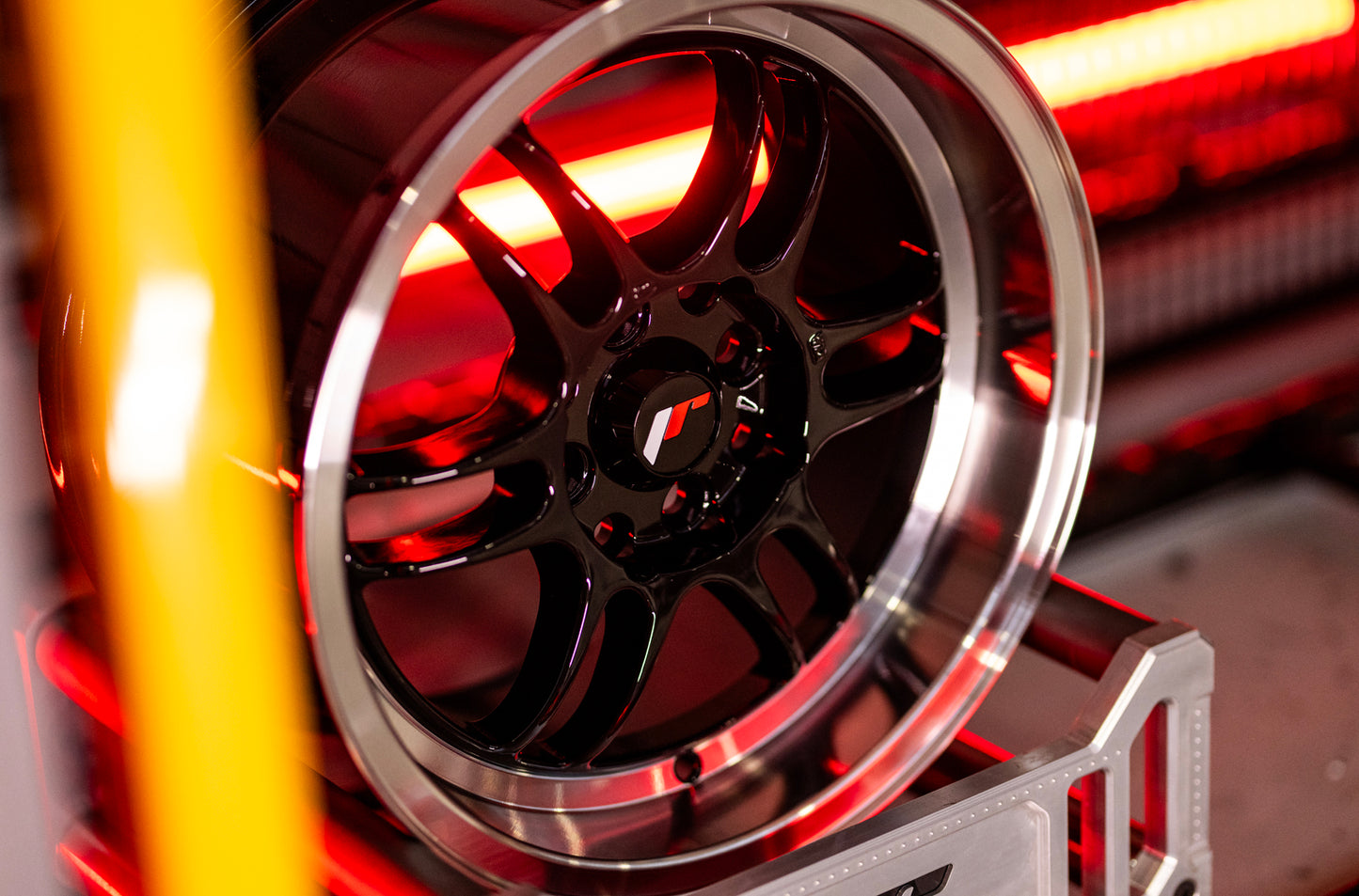 Japan Racing | JR7 | Gloss Black - Machined Lip